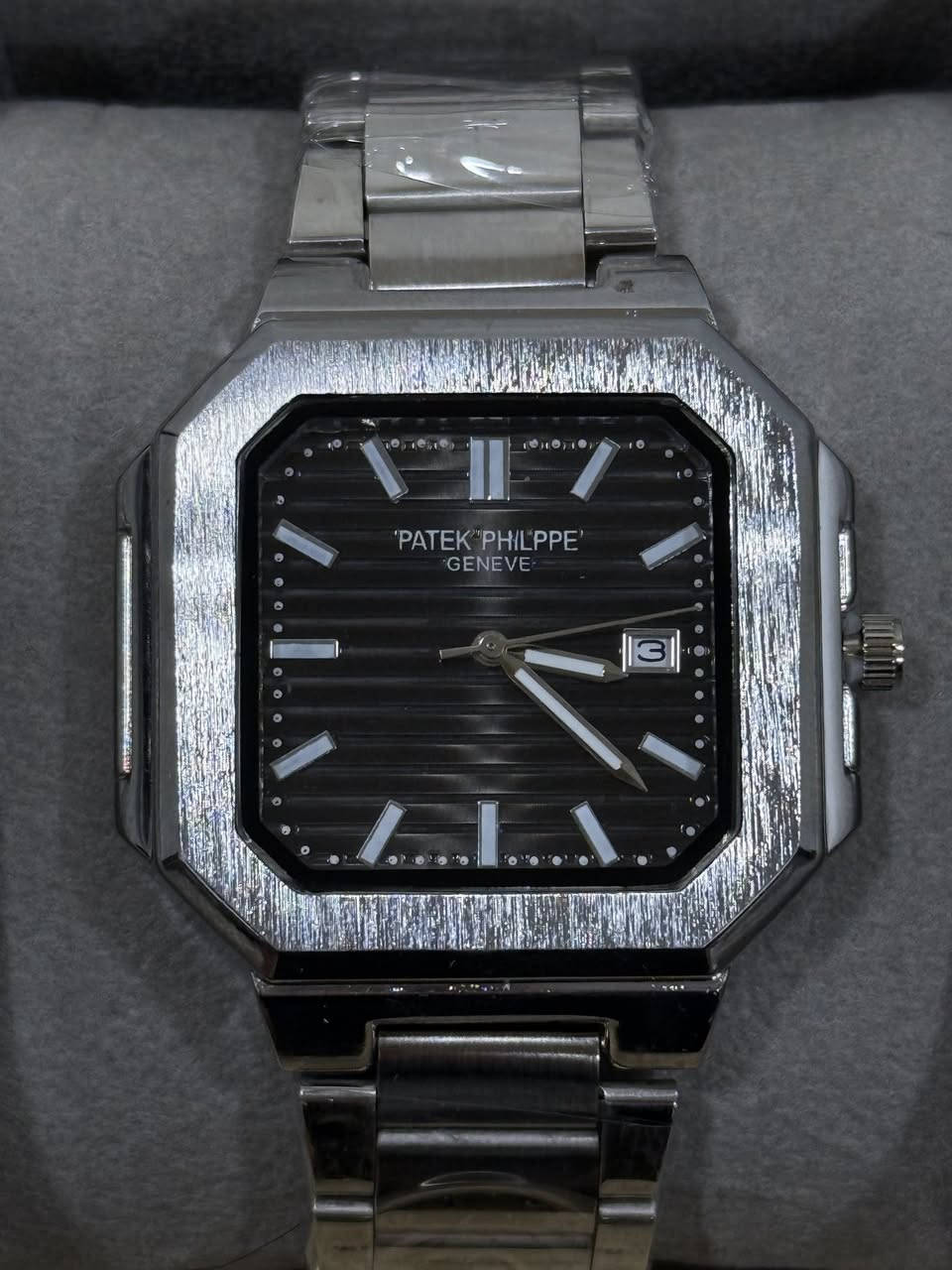 السعر صدمة 🔥
باتك فيليب شكل مميز كلاسك مينا سوده
وزن راقي 
تلبس ايدين متوسطه - كبيره 
ب١٠ الاف بس واتحده اليتحده 🤣


**إذا كنت صاحب هذا الإعلان وتريد حذفه لأي سبب، رجاءا أرسل رسالة إلى الدعم الفني**