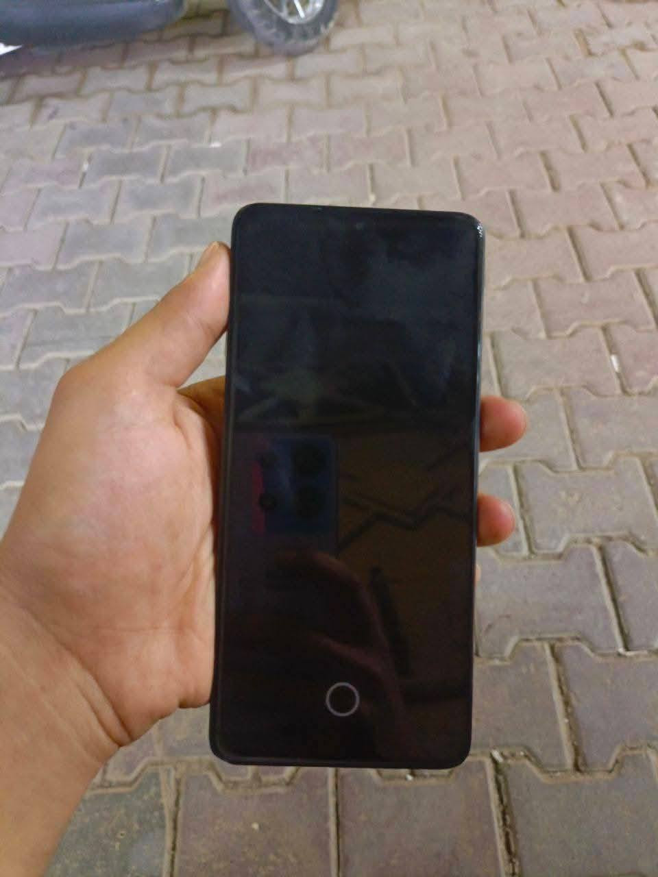 جهاز جديد كله بشرط السعر ذاكره 512 //325التواصل ***********
