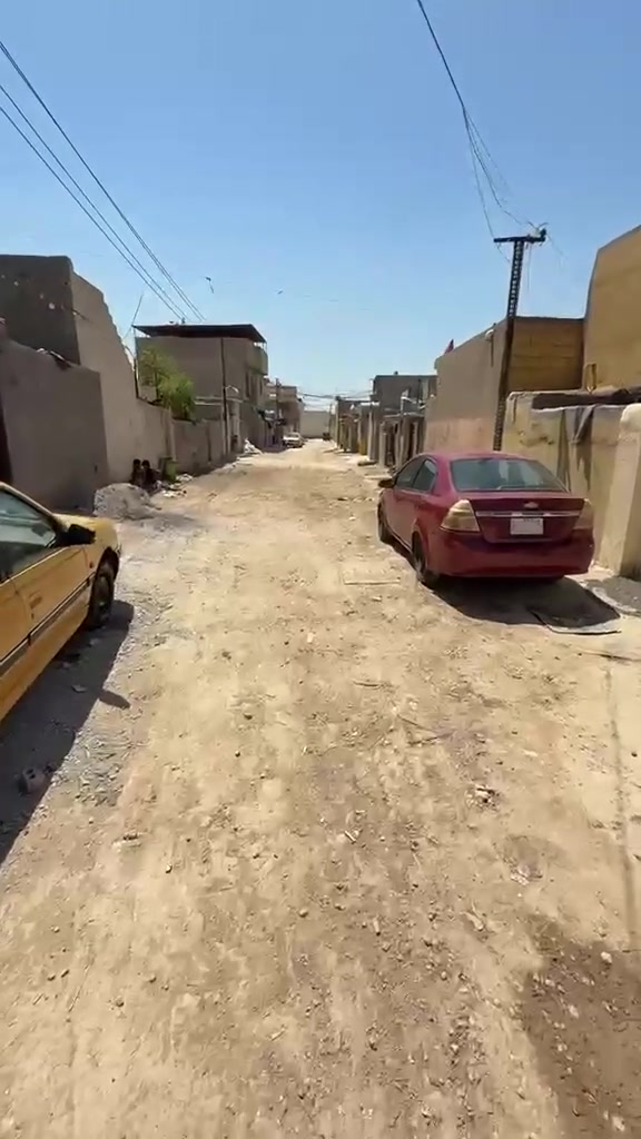 السلام عليكم دار للبيع في منطقه الرشاد شارع مطعم جكن سبايسي المساحه ١٢٠م كهرباء وماء ومجاري  رئيسيه جديده مباقي بس على التبليط ان شاءالله هاي الفتره تتبلط البيت عكاده وجاهز للسكن مناقصه شي وجدآ قريب ع شارع العام

***********
***********
