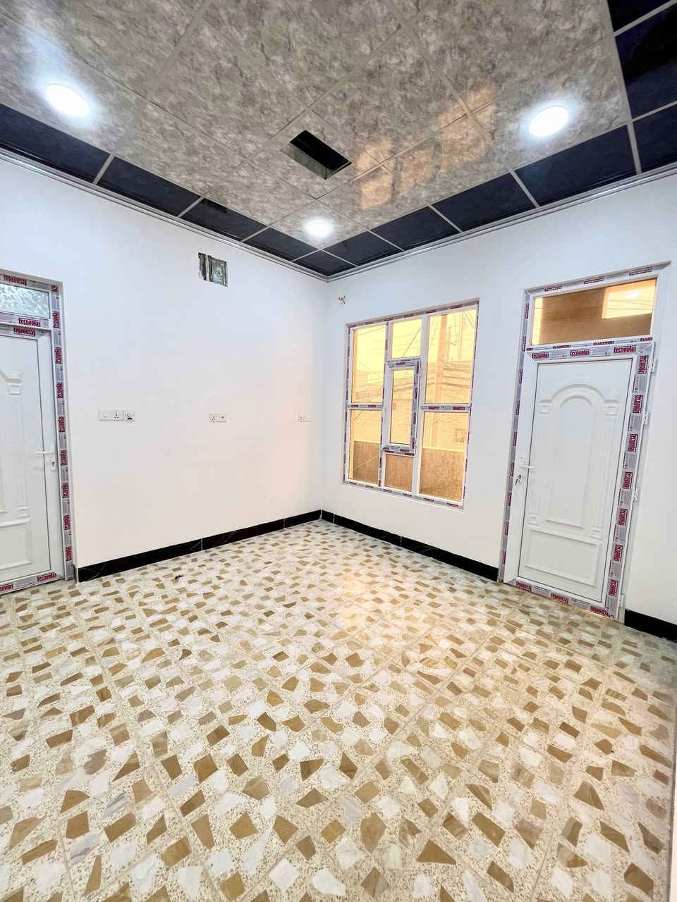 شَقَّةٌ سَكَنِيَّةٌ لِلْإِيجَارِ فِي حَيِّ السَّمَاحِ الْأَرْكَانِ بِمَدِينَةِ الْمَوْصِلِ، بَدَلُ الْإِيجَارِ 200 أَلْفٍ قَابِلٌ لِلتَّفَاوُضِ

للِاسْتِفْسَارِ أَكْثَر ، الاِتَّصَالُ عَلَى الأَرقَامِ الآتِيَةِ :

مُتَوَفَّرٌ وَاتْسَاب : ***********
مُتَوَفَّرٌ وَاتْسَاب : ***********
