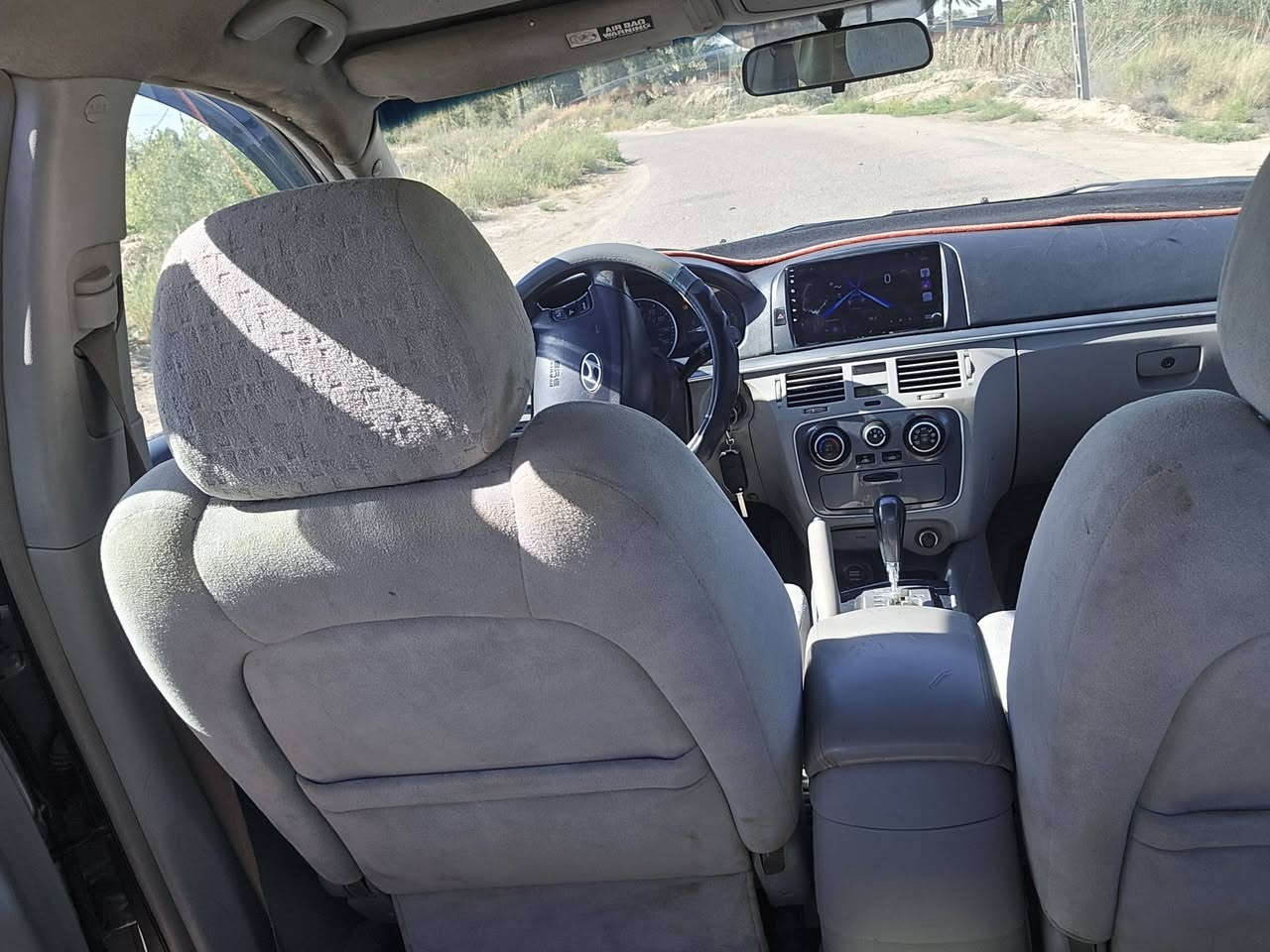 سلام عليكم سياره سونات موديل 7سياره جديده رقم بغداد نكليزي شرط التحويل مكينه وتخم تاير تبريد ثلج كير مكفول وحلوه مال جناي سياره مصوغ حزام والباقي كفالة مكان بابل الحله السعر 83-بي مجال رقم الهاتف واتساب***********
