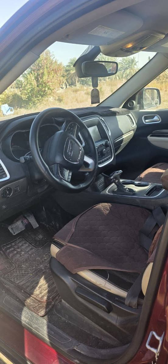 السلام عليكم 
للبيع او مراوس 
دورنكو موديل 19 اصل رقم بغداد تحويل مباشر 
مواصفات سياره عاديه 
ماشيه 130
مكينه جديده ما مفتوحه 
حداديه تخم تاير جاهزه 
وارد امريكي حادث جاملغ وبنيد بدون دواخل ايرباك دشبول فقط طاك 
 #لسعر 225 وبيه مجال مكان بابل القاسم  ***********
