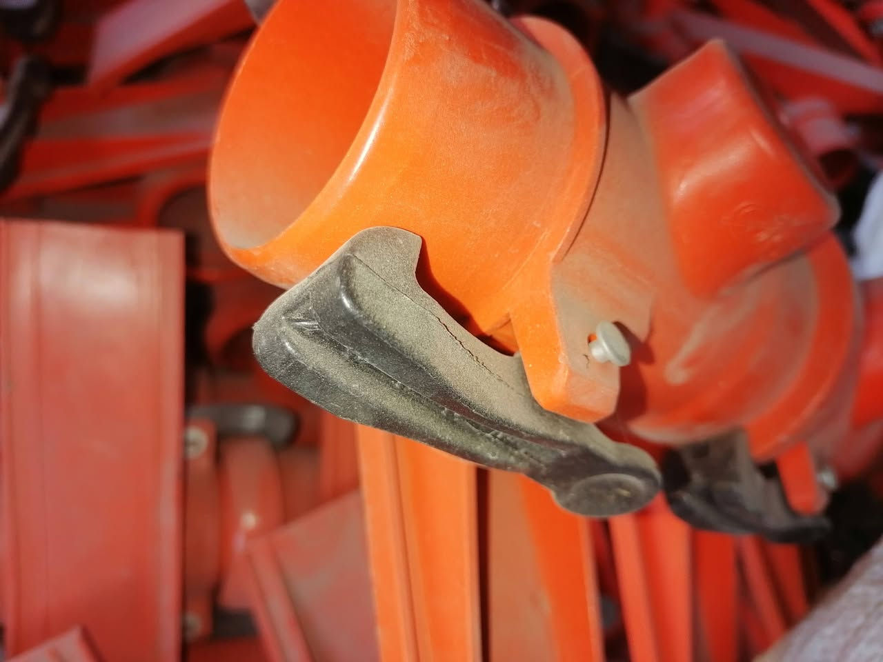 يوجد لدينا جميع انواع مستلزمات المرشاة الرياض او بسعار مناسبه قفل +قاعده +تقسيم +سداد+مزقر+
الاستفسار على انتصل
*********** كورك
*********** اسيا
