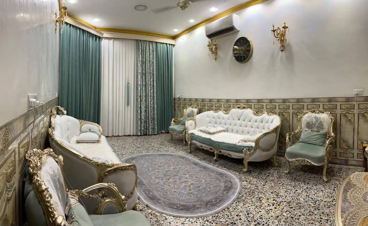 السلام عليكم دار للبيع في منطقة البلديات ( ضياء الحلفي) طابو زراعي قرار محكمة #115متر طابقين ونص بناء نفه يحتوي 4 غرف كبار مع استقبال وحمامات عدد 3
شارع 15 متر البيت جاهز وخير من الله على بركة الله معروض ب250 و الاثاث هدية مع البيت 
تفاصيل وصور اكثر عالخاص *********** 

السلام عليكم دار للبيع في منطقة البلديات ( ضياء الحلفي) طابو زراعي قرار محكمة #115متر طابقين ونص بناء نفه يحتوي 4 غرف كبار مع استقبال وحمامات عدد 3
