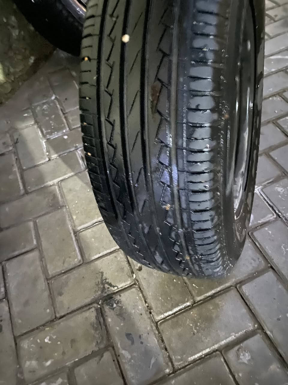 سلام عليكم 

تخم تاير ويل للبيع 

ويلاه بلاديات مامصبوغات اسود طافي 

حجم 185/70/14

جديد ماشي اقل السبوع

مكاني بغداد مدينه الصدر 

الاستفسار ☎️***********☎️
