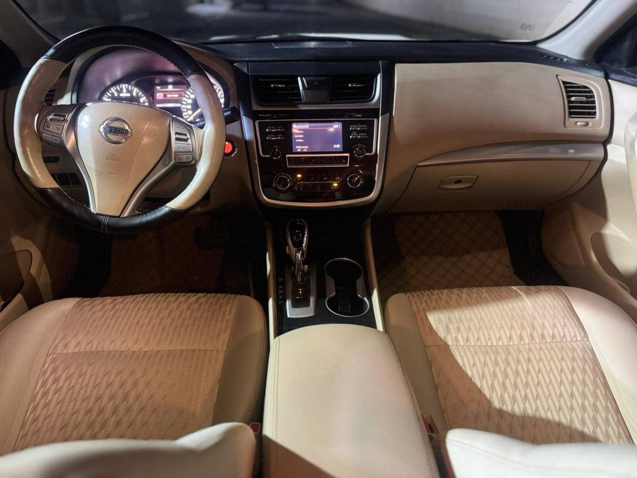 نيسان التيما خليجي SVموديل 2018 ماشيه63   جاملغ مبدل ابلادي اثر شخط بدون دواخل والباقي مكفول وسونار مرفق مع الصور كير محرك مكفول سنويه ساقطه رقم جديد رقم سليمانيه شرط التحويل
مكان السياره ديالى
رقم الهاتف***********
