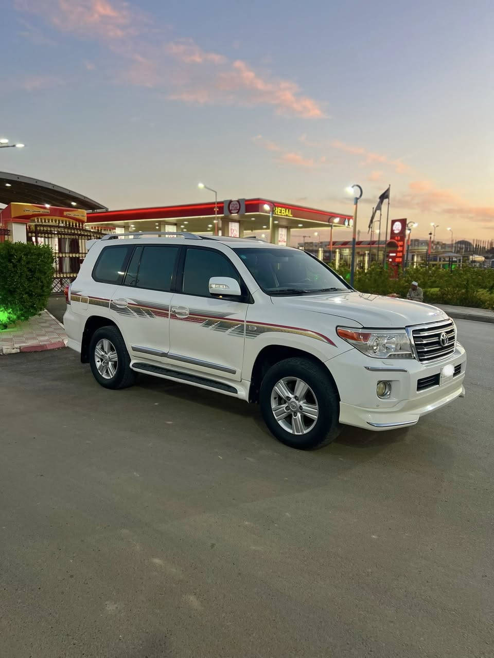 السعر 235 🌹

لاندكروز 2009 بريم اصل فول مواصفات 
رقم بغداد بأسمي تحويل مباشر 

محرك 6 سلندر ع وضع الشركه 

السياره بيه 3 قطع صبغ فقط والباقي كفاله 
تفحص وين ميعجبك 

السياره نضيفه كُلش وبديها صافي 
بدون خدوش بدون بارد بدون أضرار 

محرك وكير وحداده ع وضع الشركه 

تخم تاير دنلوب ياباني 
قبل شهر شاده جديد ✅

اخوان السياره جاهزه وبدون نواقص 
كلش حلوه وبيه نعومه وتراي مال زيرو 

السعر 235 🌹

***********
مكاني النجف / حي ميسان
