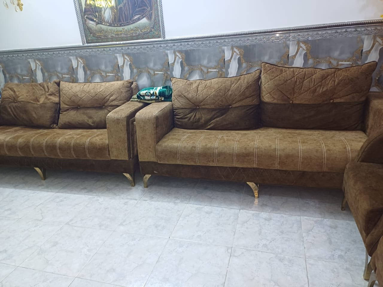 السلام عليكم غراض بيت للبيع نضيفات كلش مكاني بغداد بلديات***********
