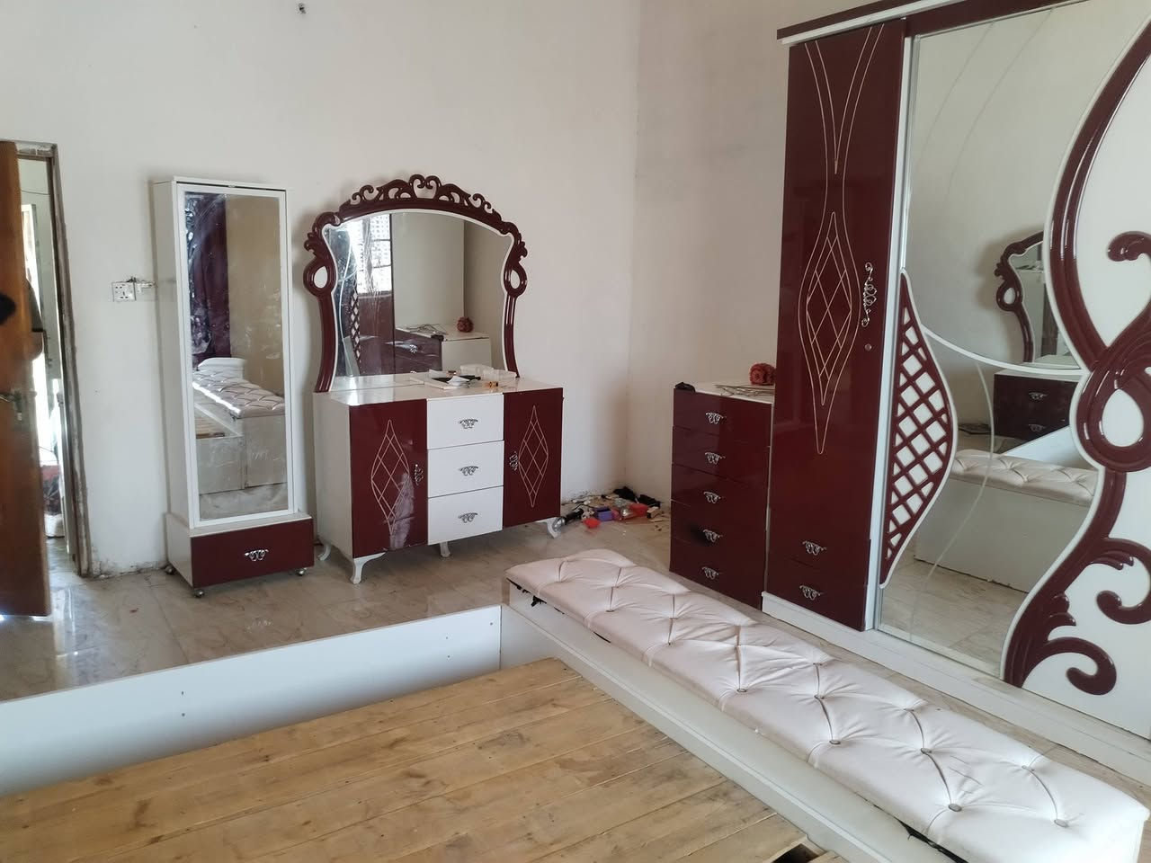 غرفه ترکیه لبیع سعر 250 مكان بلدروز


**إذا كنت صاحب هذا الإعلان وتريد حذفه لأي سبب، رجاءا أرسل رسالة إلى الدعم الفني**