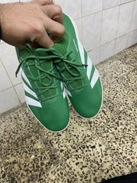 اديداس • نظيفة ٩٩ • مقاس ٤٤ يلبس ٤٣