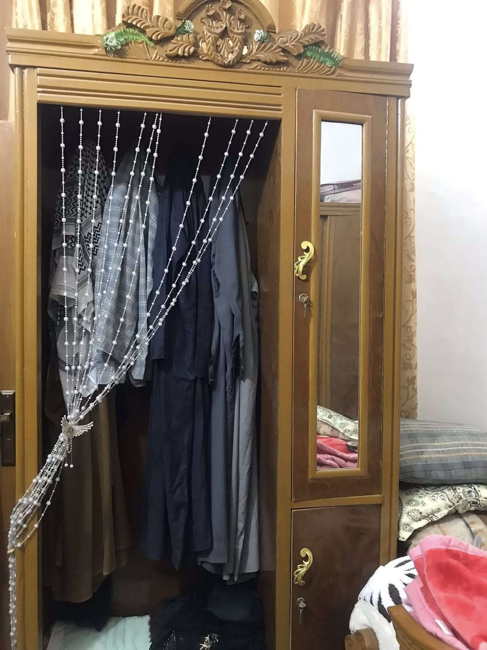 غرفه صاج تسكام مستخدمه جدًا نظيفه نوع ثقيل السعر مليون ونصف وبيه مجال للشراي ت***********
