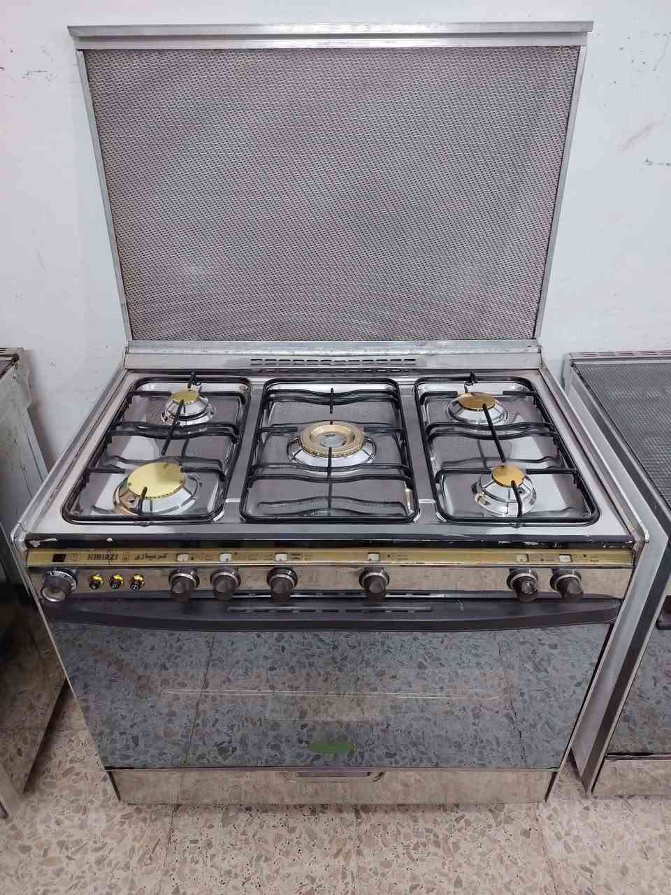 طباخت مصري  نضافة 90 بلمية  فقط  واتساب *********** 

🤍
