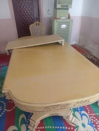 ميز طعام • بدون كراسي • كوفه شارع المعمل