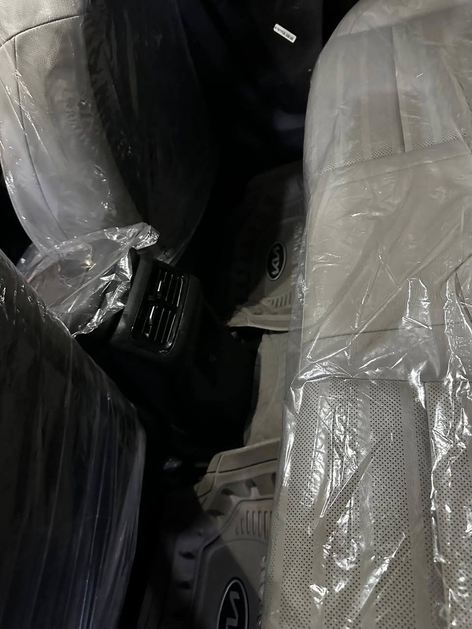 سيراتو كي 3موديل 2024لادار فول مواصفات تبريد خلفي يدات نيكل تحديد مسار توقف ثاتي داخل عسلي كرسي كهرباء 140مجال قليل***********النجف
