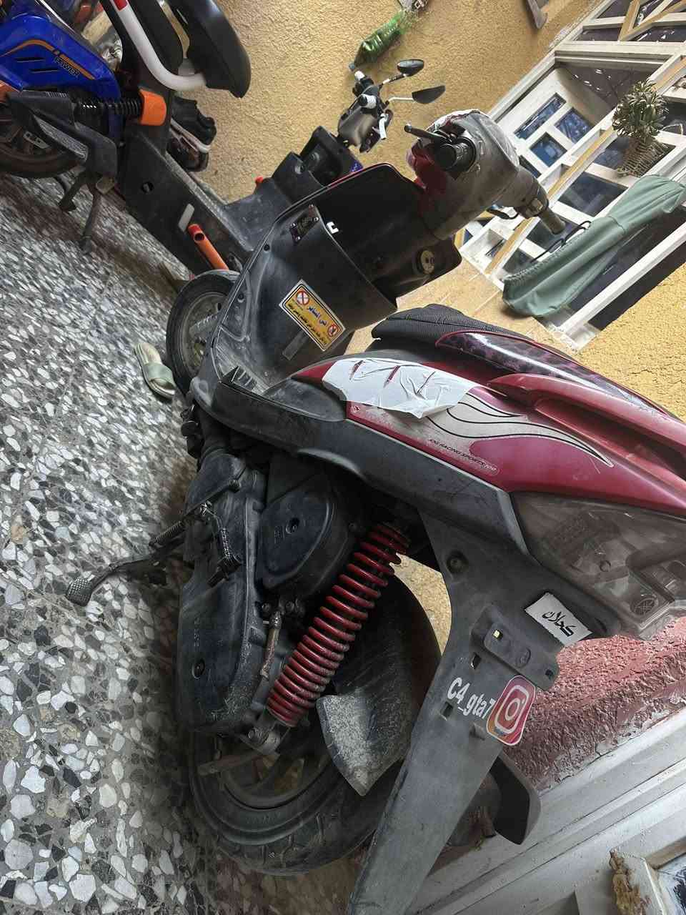 سلام عليكم دراجه ماكس عدله صارلها سبوعين ماخذها 
دراجه نضافه فول ختم واحد كفرات صوت ناعم كهربائيات كلها شغاله مكاني كربلاء شبانات ***********
