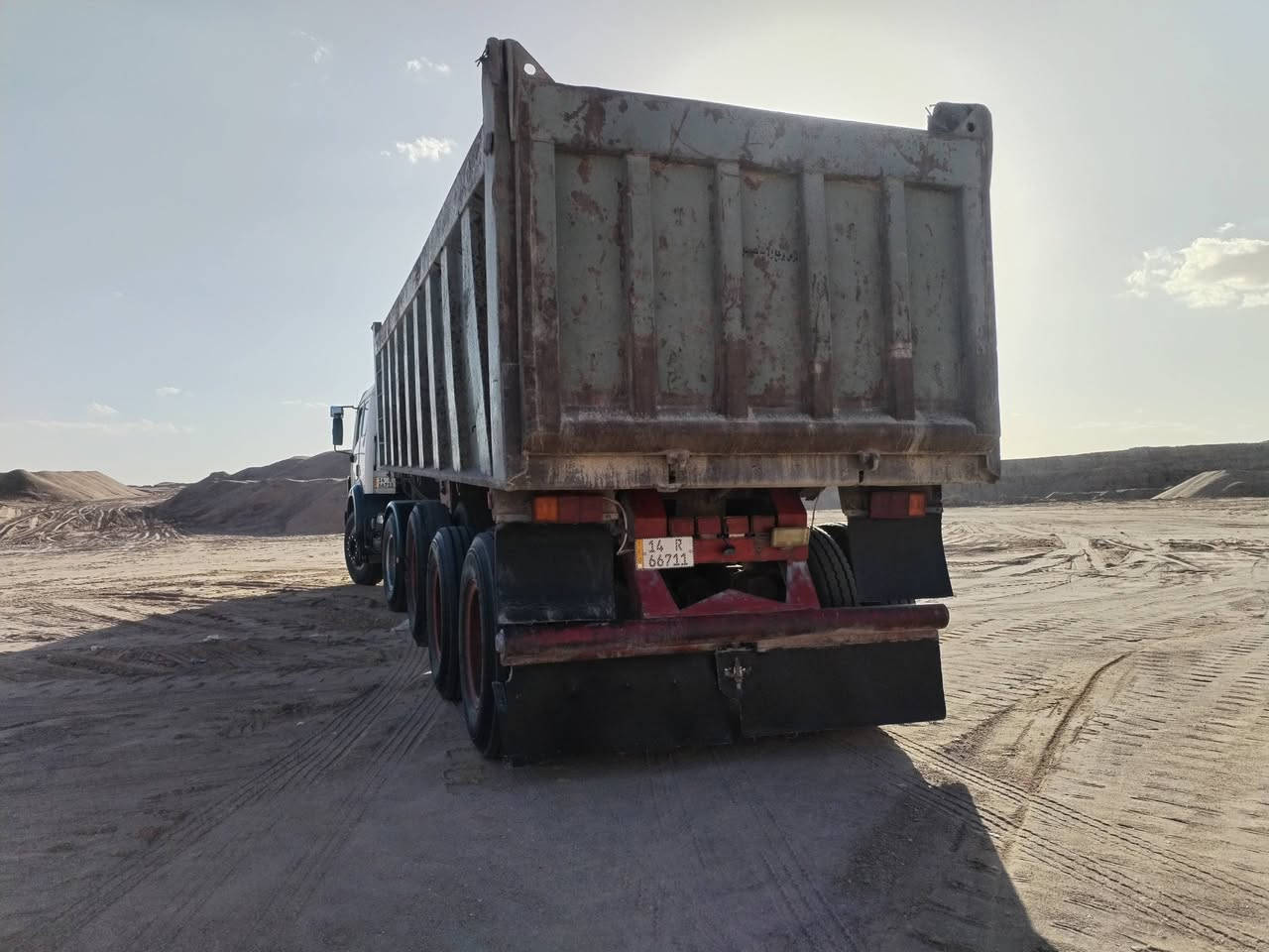 سلام عليكم عربانه مايلر ألماني خفيفه تخم تاير كهربائيات كامله شاصي مكفول كفاله عامه من صبغ وفطر مجموعه براد 16 دناكير 3 رفاع فارغه 20 ونج هايفه اصلي ماعايزه برغي ذرعته 30 بلاديه مكان سماوه او يرهم مراوس بعربانه دار قصاب لاستفسار ***********
