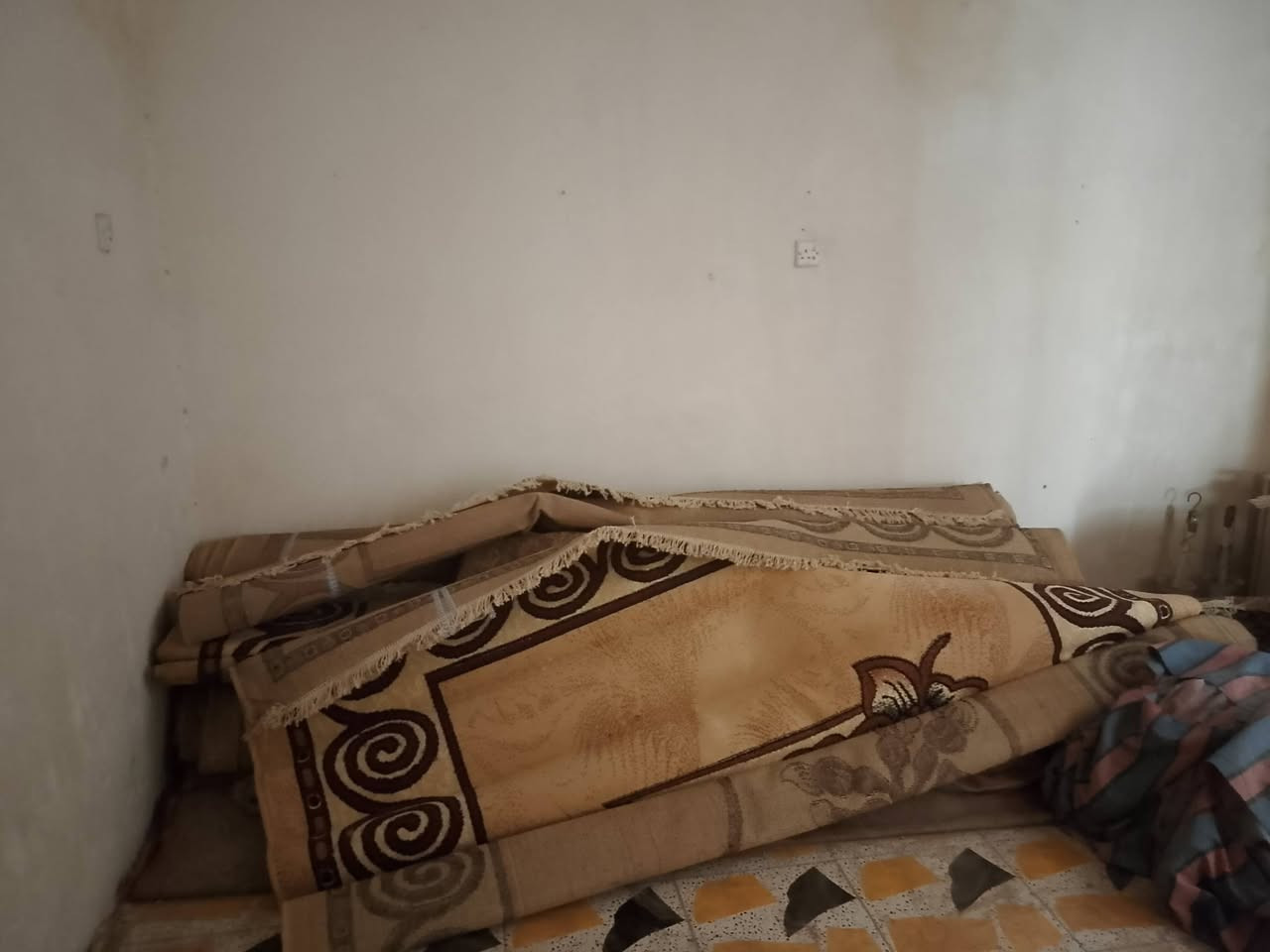 سلام عليكم زوالي للبيع السعر خاص ***********العدد 20 ما  مستعملات

