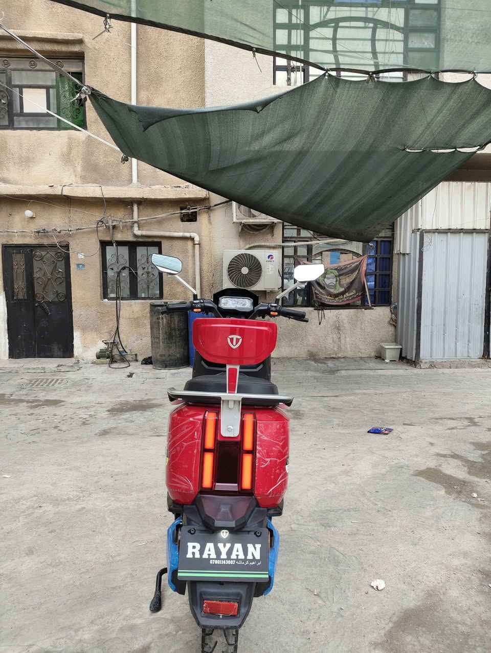 السلام عليكم دراجة شحن ريان وحش الكون موديل 2026جديد زيرو استعمل 20 يوم 6بطارية مسطرة *********** سعر 900بيها مجال عنوان بغداد ساحه الوثبه ملف 2000 وصل موجود
