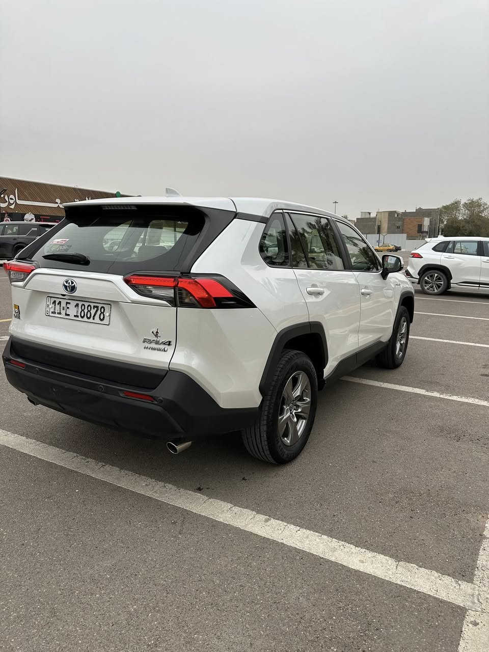 سلام عليكم للبيع راف فور 2024 خليجي وكالة عبداللطيف جميل مواصفات نص فول ماشية 21 الف حقيقي سيارة مكفولة وكل غراضها موجودة مكاني السيدية للاتصال ***********
