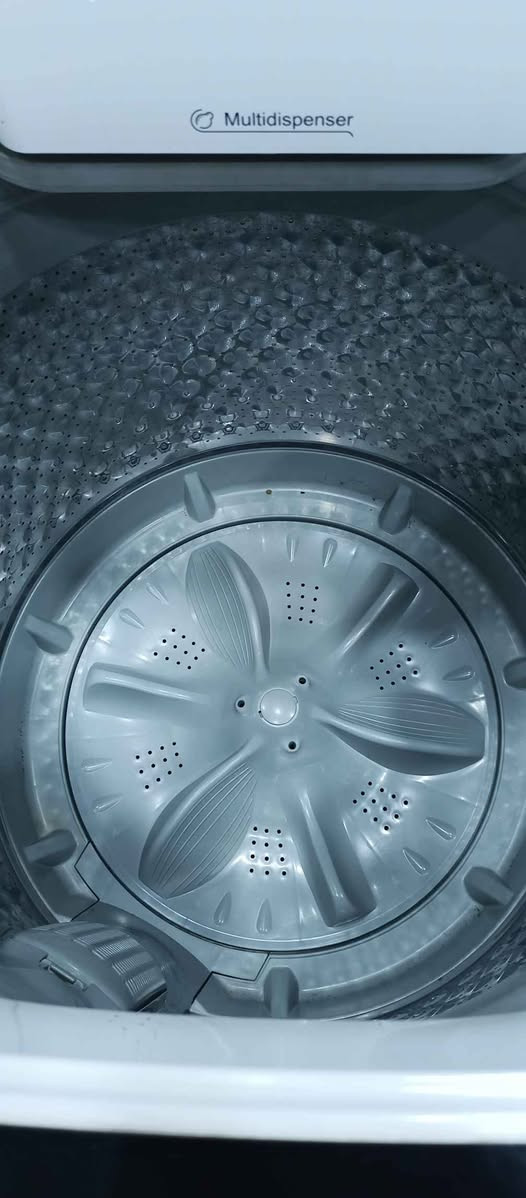 غساله الحافظ نظافه 100%
 فول اوتوماتيك 16 كيلو 
 اي خلل ما بيه بلاديه 
نظيفه كلش تغسل 
 بطانيات ولحافات 
يوجد توصيل 
السعر 200 الف
رقم التواصل على الواتساب *********** بغداد, العراق
