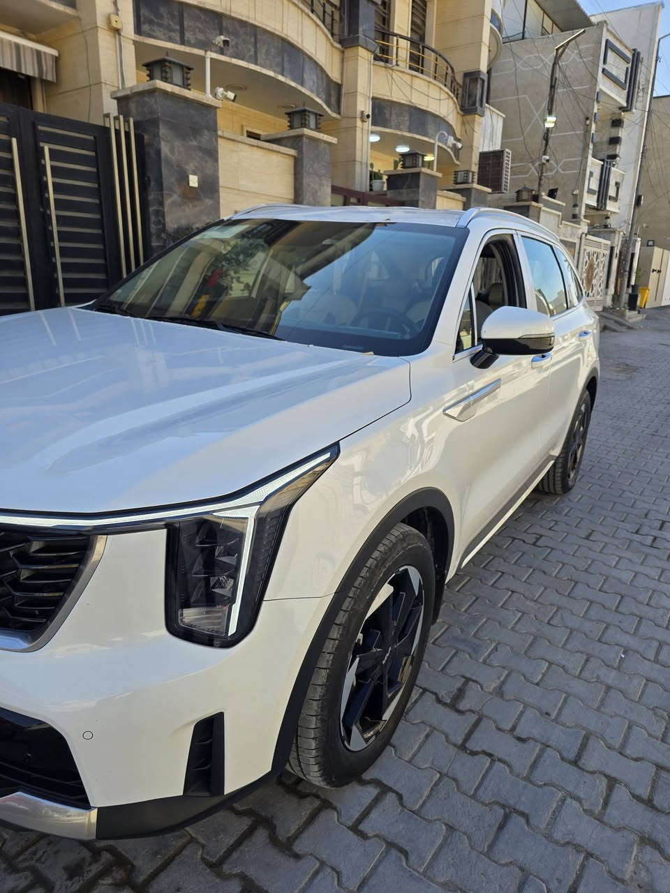 السلام عليكم للبيع سورنتو 2025 اربعه سلندر مواصفاتها مال سته سلندر تجي سبعه راكب 3قطع تبريد داتا شو شاشه متصله صندوق كهرباء اوتو هولد سايد بريك دكمه كير موس شفتات ستيران وهواي مواصفات بعد بيها السياره جديده حيل مكفوله كفاله عامه ماشيه 19 الف رايدها ب280 للاستفسار الاتصال ***********
