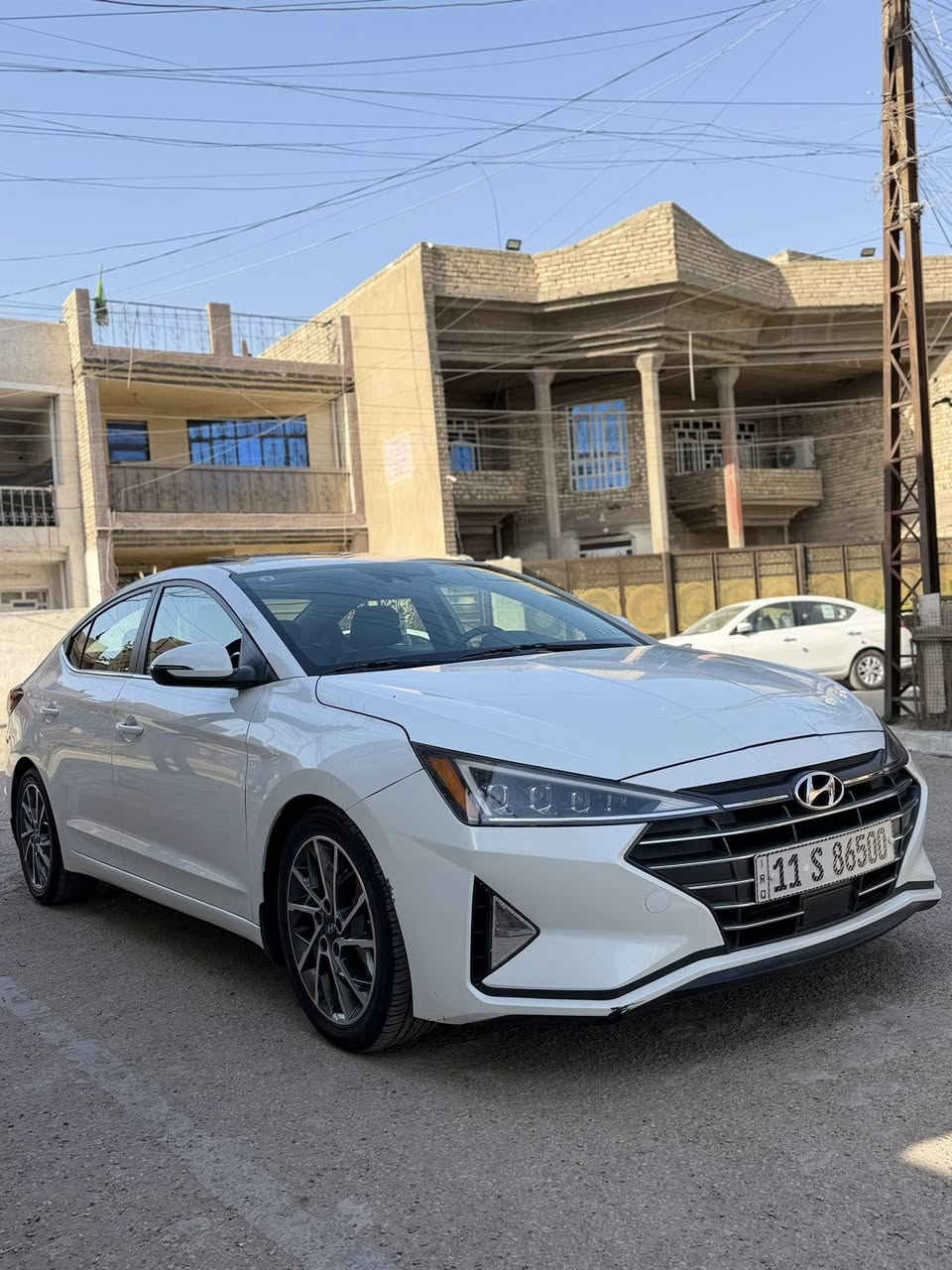 🚗 للبيع – إلنترا 2020 لمتدد (أعلى فئة
🔹 موديل 2020 – لون أبيض مميز
🔹 ماشية  37 الف  حقيقي قابل للفحص
🔹 رقم بغداد – الإنكليزي باسمي
🔹 استخدام شخصي مال بيت
🔹 سيارة نظيفة جداً ، كلشي بيها بلادي وكلهة ليبل واحد
🔹 محرك 2000 دوش
🔹  الكير أوتوماتيك 6 سرعة– نظام ECO
✨ فل مواصفات: لمتدد
✔️ تشغيل بصمة + دخول ذكي
✔️ فتحة سقف
✔️ جلد أصلي + تحكم كهربائي + تسخين مقاعد
✔️ شاشة كبيرة + Apple CarPlay + Android Auto
✔️ كامرة خلفية + حساسات أمامي وخلفي
✔️ مثبت سرعة
✔️ نقطة عمياء + تحذير مسار
✔️ نظام ثبات ESP + ABS
✔️ 6 إيرباغ
‏✔️ LED كامل + جنوط 17
📌 الحالة الفنية:
بنيد ربع معجون فقط الباقي كلير
الجاملغ اربع اصابع معجون باقي كلير
بدون دواخل
الشاصي والمكينة  وكير مكفولة 100٪
✔️ فحص متاح بأي مكان
✔️ سيارة جاهزة وما تحتاج ولا دينار صرف
ملاحضة : السيارة بيهة طخلة بل جنطة  على كد شبر موضحة بل صورة  ترجع بارد
صور الحادث مرفق المنشور
السعر: ( 146 ) مجال بصيط
📍 بغداد الزعفرانية
📞 ***********
