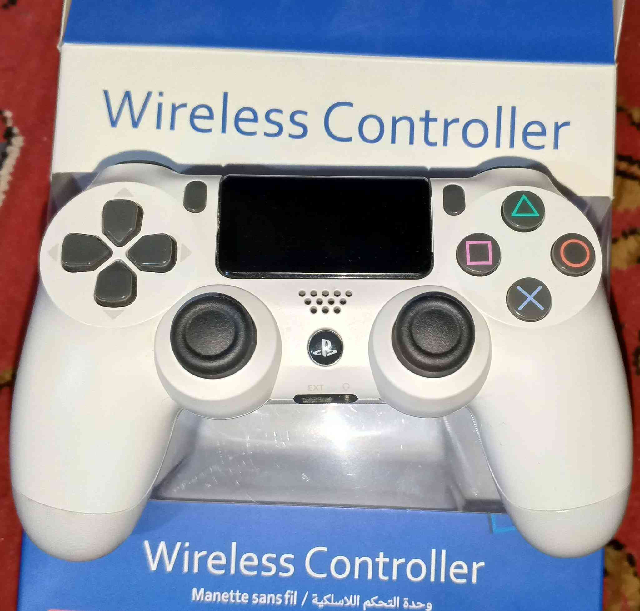 ركزلي ((من امها)) يدة بلي 4 بالة اصلي نظافة فول 98% لامفتوحة ولا مصلحه حتى براغيها مابيهن شخط تفاصيل كله بالصور والفيديو ع الفحص تلزمها بيدك وتضغط ازرار تترحم ع اهلي 30 الف للشراي لاتكسرون رجائا عنواني الكوفة شارع المعمل *********** او تراسلوني خاص اي استفسار بالخدمة
