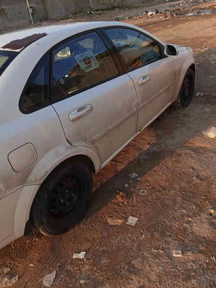 السلام عليكم ورحمة الله وبركاته سياره وبترا مديل 11
 سياره كام بيها كازكيت جفتتهتا شغل نضييف وحلو مكينه وكير حلوات 
تبريد شغال  
البدي شوف العين سنويه منتهيه رعيها يريد تحويل السعر 60 بيها مجال
+مراوس حسب القناعه
رقم الهاتف ***********
