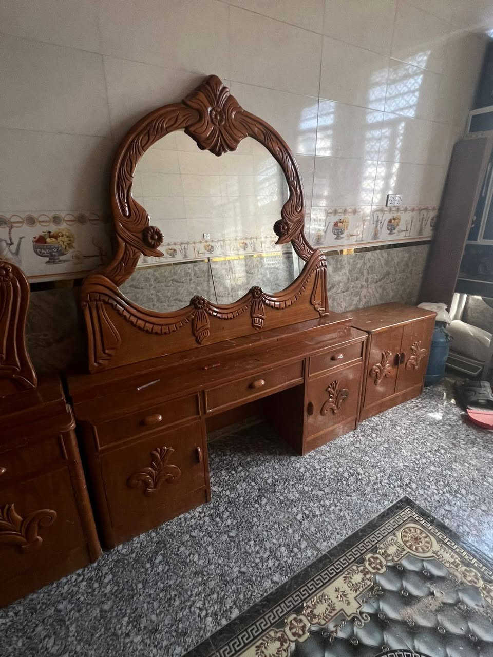السلام عليكم عندي غرفه للبيع 5 قطع وتخت مابيها وصار عندي ضرف واريد  ابيعها
المكان حله ابو خستاوي نهايه شارع الغسل جهه مرور 
والسعررر خاصص؟


**إذا كنت صاحب هذا الإعلان وتريد حذفه لأي سبب، رجاءا أرسل رسالة إلى الدعم الفني**