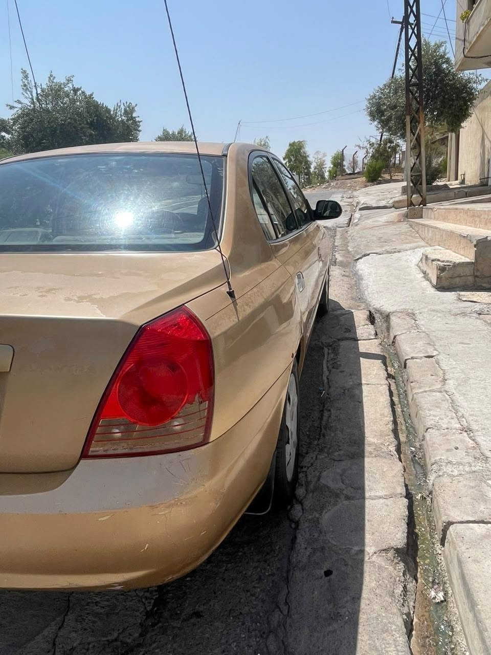 سلام عليكم شباب للبيع النترا 2004 محرك 20 كير ومحرك بشرط ماشيه 230 الف كيلو متر وبلميل 137 الف ميل حقيقي تبريد ثلج سنويه ورقم جدد وكاله تحويل بشرط سياره بدون حادث فقط الصبغ جارد مثبت سرعه كير توماتيك سعر 62 بيها مجال مكان السياره موصل _ بعشيقه  رقم التلفون *********** آسيا ***********
