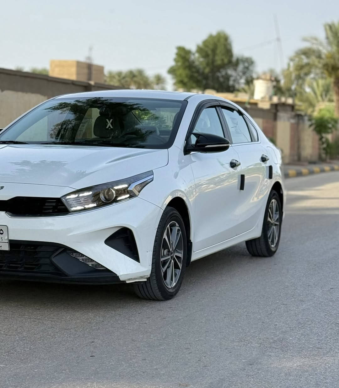 سيراتو 2022 خليجي استقطاع مباشر رقم بغداد وكاله عامه مضمونه من المالك مالكها يسكن بغداد باقيلها سنه وتصير حره فول مواصفات للاخير مكينه 1600 دوش سياره مكفوله من الضربه والصبغ عده بارد وتكحيل مواصفات فتحه شاشه وكامره فول حساسات ولدات يدات نيكل مكان السياره واسط السعر 136 وبيها مجال ***********
