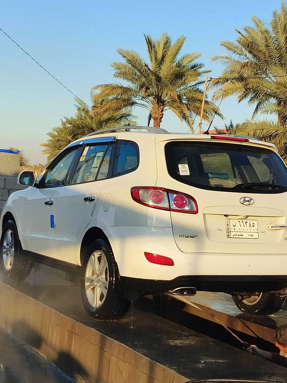 ١٢ فول 
٦ سلندر
ماشية ٢١٢

السعر ١٥٤ بيها مجال قليل
***********

