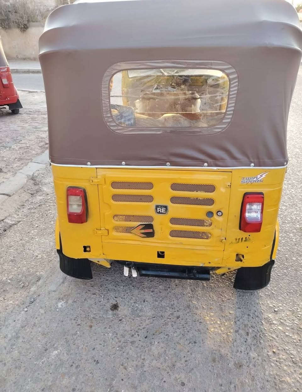 السلام عليكم
تكتك موديل 18 تكتك حلوه ونظيفه تجفيت جديد غراظ جديده تكتك مكينه 20 مسجل سلف جديد تكتك حلوه ومناسبة أوراق باسمي سعرها 2900 وبيها مجال بسيط حك الجيه ما متواجد خاص شراي اتصل على الرقم ***********
