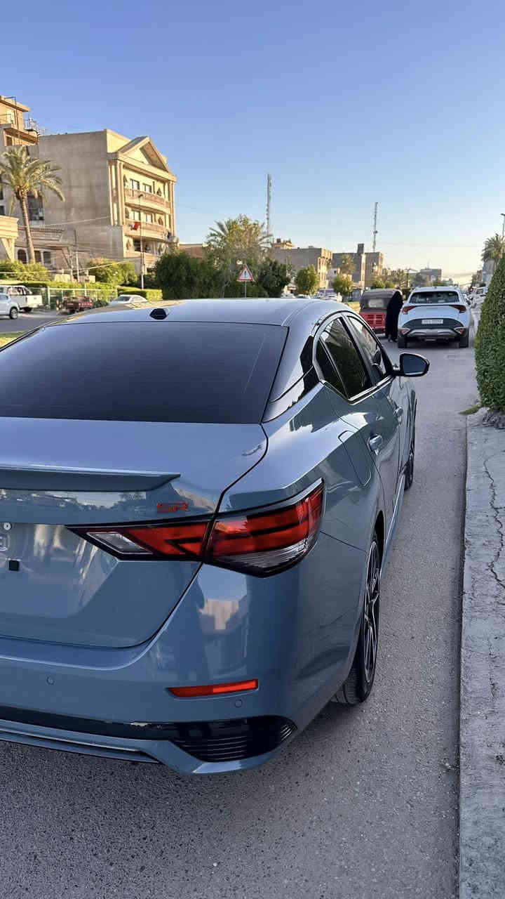 بسم الله الرحمن الرحيم
نيسان سنترا Sr+ الفئة الاعلى
🔴الســيارة مــرقمـة بـغـداد🔴  
2024 لون سمنتي
كامل مواصفات من كامرات 360 وحساسات ورادارات
كراسي جلد وكربائي
نظام صوت bose
حساسات امامي خلفي جانبي
رادارات امامي خلفي
كامرات 360 على المراية
ابل كار بلي 
فتحة سقف🔴
 وهواي من المواصفات الباقية 
سيارة كاملة ونضيفة
رقم الشاصي موجود ادخل وشوف
وكذلك صورة الضربة موجودة
تلث قطع السيارة

السيارة مكانهة بغداد 
رايدهة بيع سريع 
مكلفتني 195 ورقة واكيد السيارة خسارة عليه وادري بهل شي 
واكيد محبيعهة بهل سعر 
ف اذا جاد وتريد السيارة بل سعر المناسب 
اتصل وانطي سعرك 
🔴🔴فقط الجااااد رجاءً رجاءً رجاءً 🔴🔴
0773 682 9609
