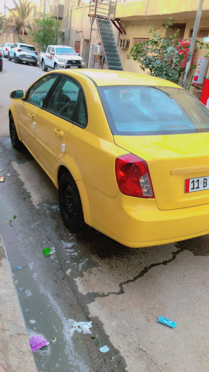 السلام عليكم بيع او مراوس حسب القناعه اوبتره ادوات ادوات 2011 مكفوله من الكص والسرقه متومه شغل مضبوط وسنويه عاج سياره جديده وجاهزه محرك وكير تبريد حداديه تخم تاير كل نقص مابيه السعر ٣٦ وبيه مجال مكاني بصره اتصل وتدلل  ***********
