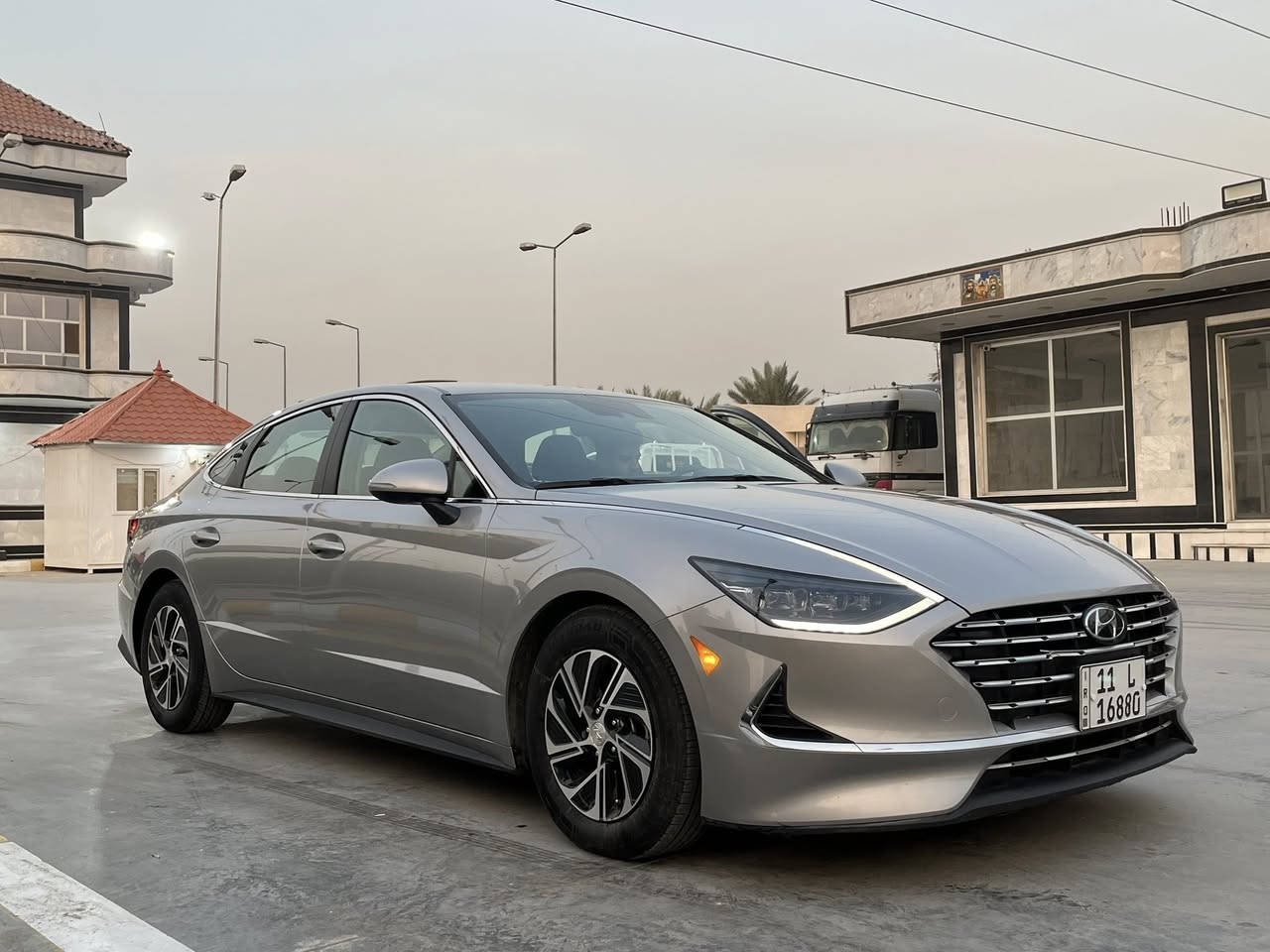 السلام عليكم 
سوناته
2023
هايبرد حجم المحرك 2000
حادثه تبديل قبق جنطه وصبغ ربع جاملغ الايمن
 بدون ايرباك
ماشيه 40 الف mi
رقم بغداد تحويل
السعر 187 وبيها مجال بسيط 
مكاني واسط الصويره
***********
