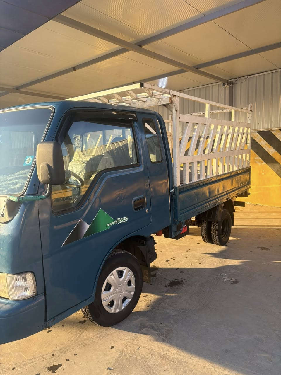 سلام عليكم كيا فونتيرة موديل 97 سياره نضيفة كدامكم مكينة جديدة صارلهة 20 يوم مشتغله كير مكفول اكسن مكفول سيارة كلش نضيفة رقم انكليزي سنويه لل27 بأسمي شرط التحويل السعر 60وبيه مجال قليل حك الجيه مكاني بغداد المعامل السياحي ***********
