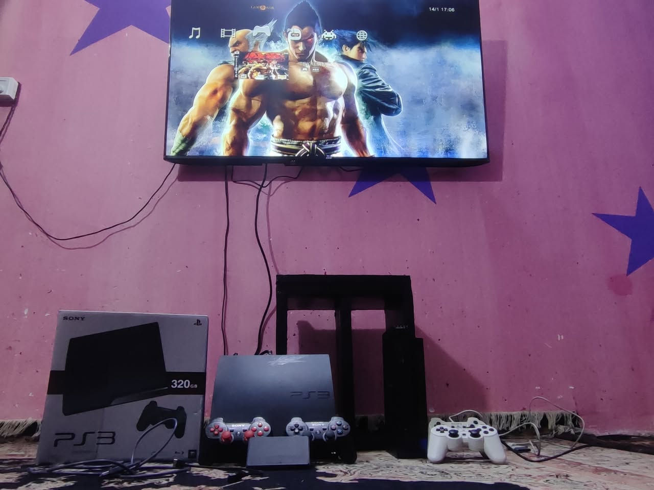 بكج مكون من بلي ستيشن ٣ مع اربع يدات / ٢ اصليات / ٢ تجاريات 
مع هارد خارجي بيه ١٠ العاب 
كود اف ور كريتوس ٣ اجزاء اول وثاني وثالث
طوبة ٢٠١٨
ديفل مي كراي جزء رابع 
تكن جزء ٦
لعبة مورتال كومبات جزء ٩
تومب رايدر اخر جزء
سبايدر مان اربع شخصيات اخر صدار
لعبة سيارات سباق وحربية

نوع ثاني بلي ستيشن ٢ 
مع يدات ثنين وفلاش العاب 
كل هذا بسعر ١٧٥ قفل موجود فيس وتساب *********** كربلاء بوبيات اسواق برتقالة رقم واحد
