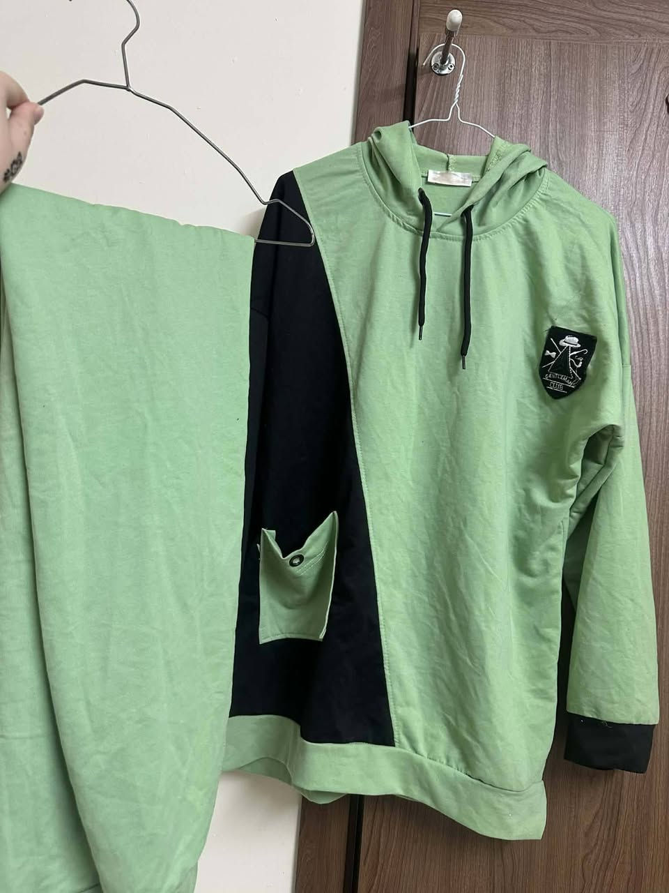 السلام عليكم اي قطعه سعر خمسه وثمانيه


**إذا كنت صاحب هذا الإعلان وتريد حذفه لأي سبب، رجاءا أرسل رسالة إلى الدعم الفني**