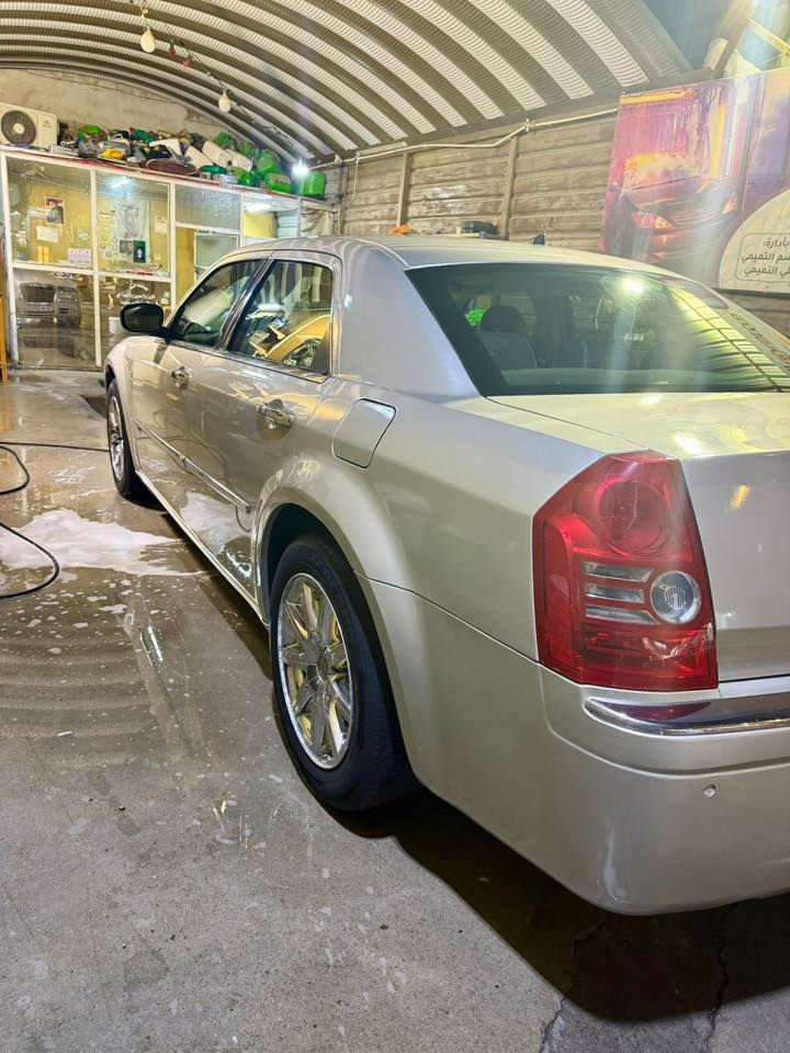 السلام عليكم
اوباما 2010 سياره ادووووات

اكرر ادوات كصه قماره فقط

فول عدا الفتحه 

بيهه ارقام وسنويه اربيل 

جاهزه للاخير 

للاستفسار***********
