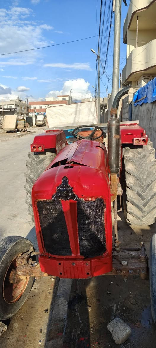 فورسي ميجر
كير محرك اكسل شرط 
مكان موصل 
سعر مليون وربع وبيه مجال 
تصال وتساب ***********
