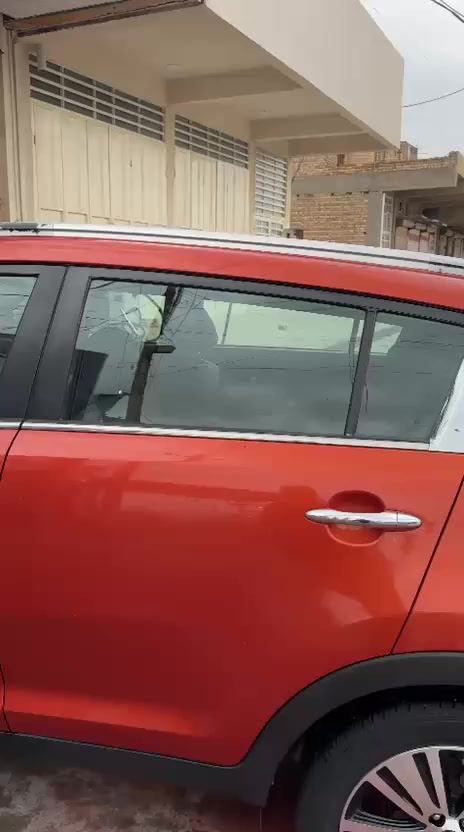 سبورتج مشمشي 16 خليجي 
مكفوله من الضربه والصبغ والبارد 

تبريد ثلج 

ماشيه 90 الف

رقم بغداد 

بس صدر شويه تعبان 

باسمي السنويه

سعر 165 وبيها مجال 

***********
