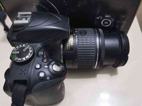 كاميرا نيكون D3300 بالكارتون جديدة مستعملة قليل جدا 
لنز 18-55 مع ملحقاتها حقيبة وشاحنة وبطارية وحزام
مكاني النجف الأشرف 
هاتف *********** بيه واتساب
