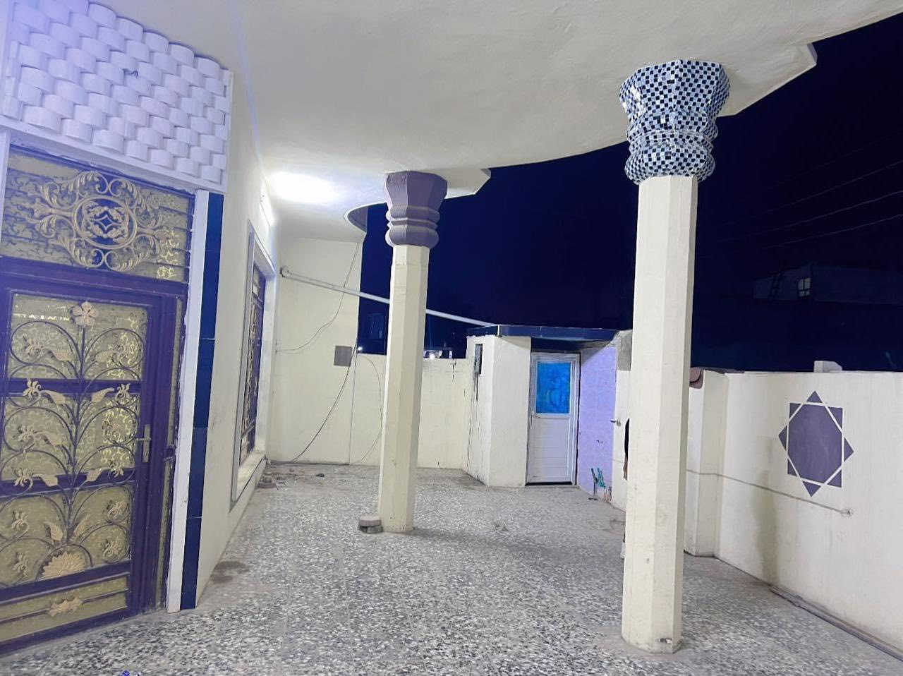 بيت للبيع240 متر  طابو زراعي طابق واحد في المدائن قرب ضريح الصحابي سلمان المحمدي وسوق سلمان باك زراعي البستان. خدمات كامله ماء وكهرباء ومجاري. بناء حديث
***********
