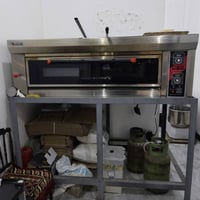 للبيع طقم معدات مطعم متكامل وبحالة ممتازة نظيفة جداً وجاهزة للعمل فورا...