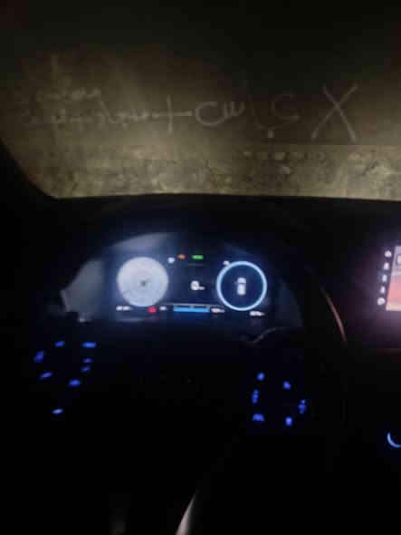 السلام عليكم سنتافي 23 السياره ماشيه 30 السياره شبه الزيرو كامرات 360 درجه السياره فحص مؤقت تترقم جميع المحافظات كشنات تدفئة تبريد فول مواصفات بنراما على طول السياره بدون اي نقص مكينه وكير مكفولات مكينه 2500 تنفس طبيعي السياره للاخير فول مواصفات مكاني الديوانية حي الجامعه سعره 210 وهذا 
رقمي 
***********  وارد امريكي  السياره بدون اي نقص 
و مراوس اي سياره ماعدا ال 4 سلندر اريد مكينه جبيره
