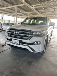 لاندكروز موديل 17 بريم اصل ام الشاحنه الباب الاول . مكفوله كفاله عامه ...