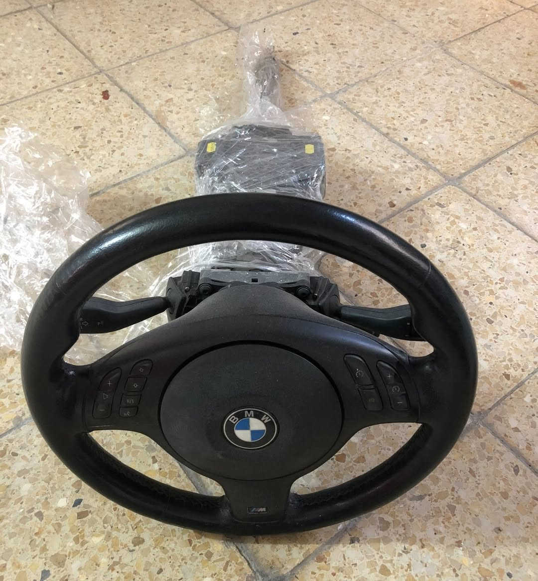 سلام عليكم دركة m كاملة مع الشفت حتى السويج بيها السعر 150$ قفل
باقي الغراض بالتعليقات مع السعر


**إذا كنت صاحب هذا الإعلان وتريد حذفه لأي سبب، رجاءا أرسل رسالة إلى الدعم الفني**