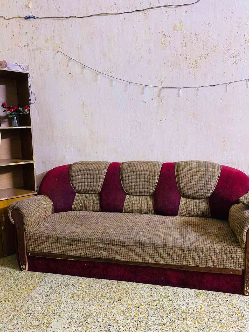 قنفات للبيع ب60وبيهن مجال 10 مقاعد لاتصال  ***********
