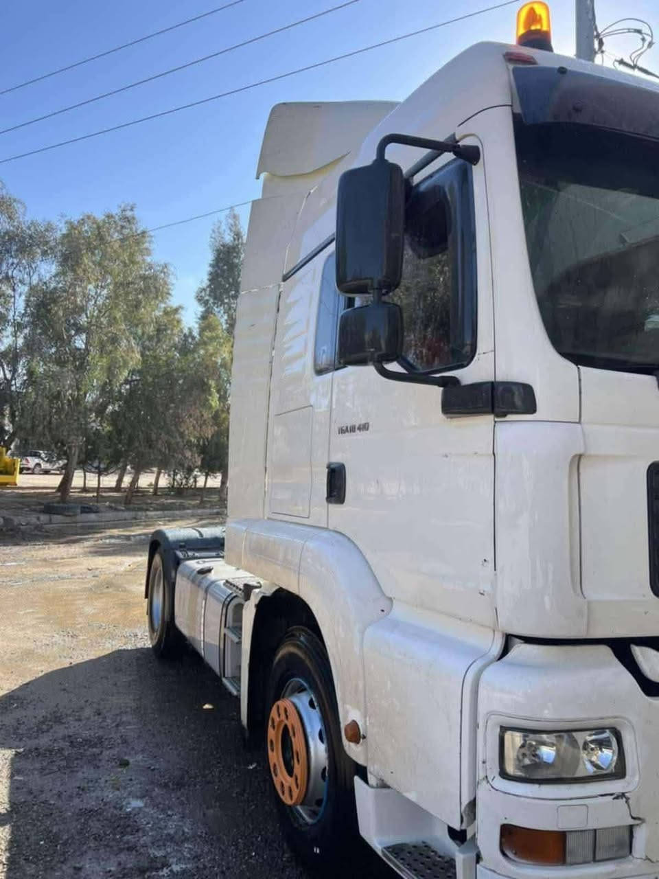 سلام عليكم
مان كه له  بۆفرۆشتن ٢٠٠٣/ڕەقە م هە ولێر/ گێڕی ئۆتۆماتیک  /ڕیتایدەر / وینجو کۆنتڕۆڵ بیلادی   سعرى ١١٠ معامه له
ژمارە ی خاوەنی /***********
